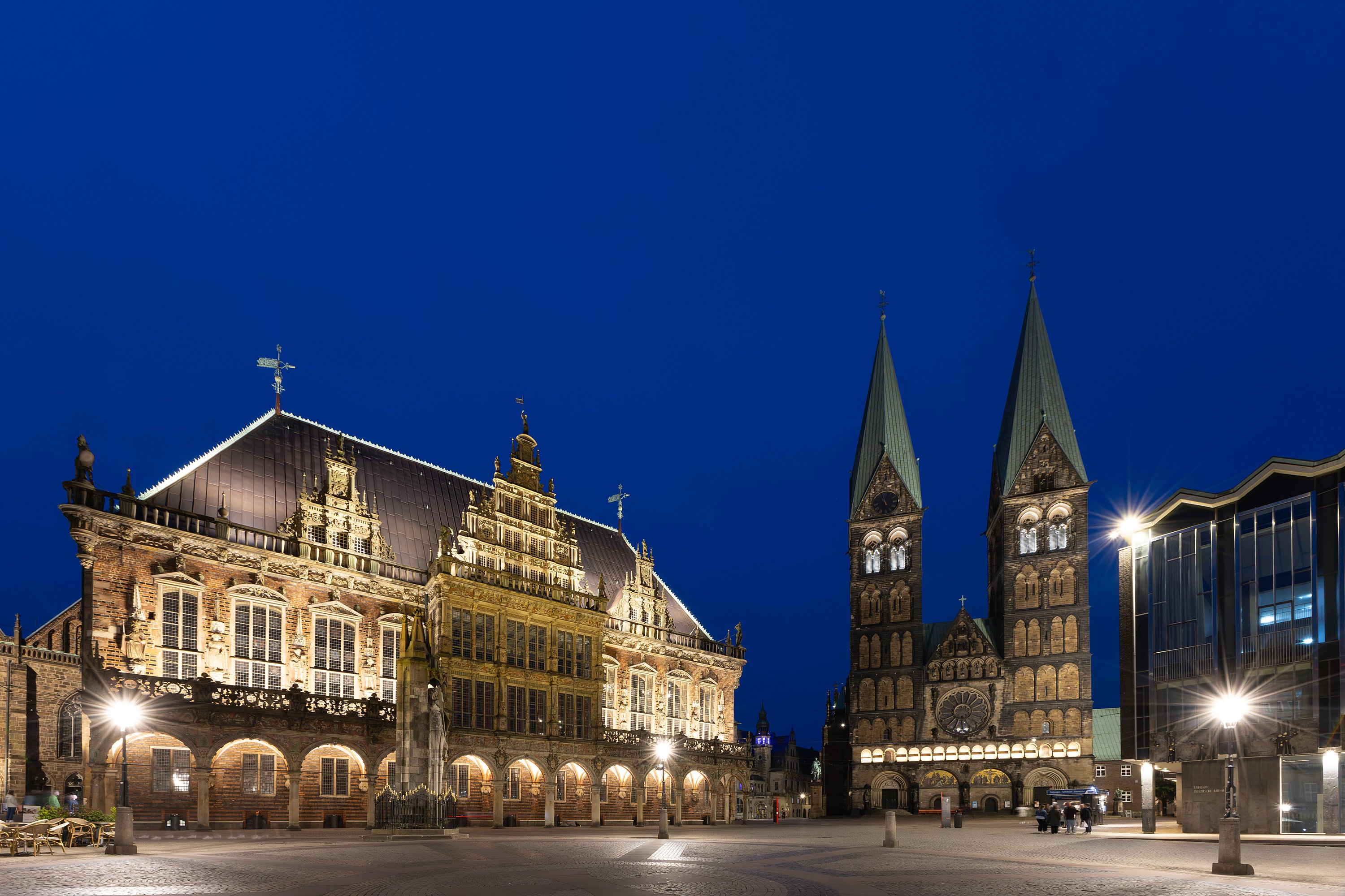 Bremen town hall and cathedral lit up at blue hour